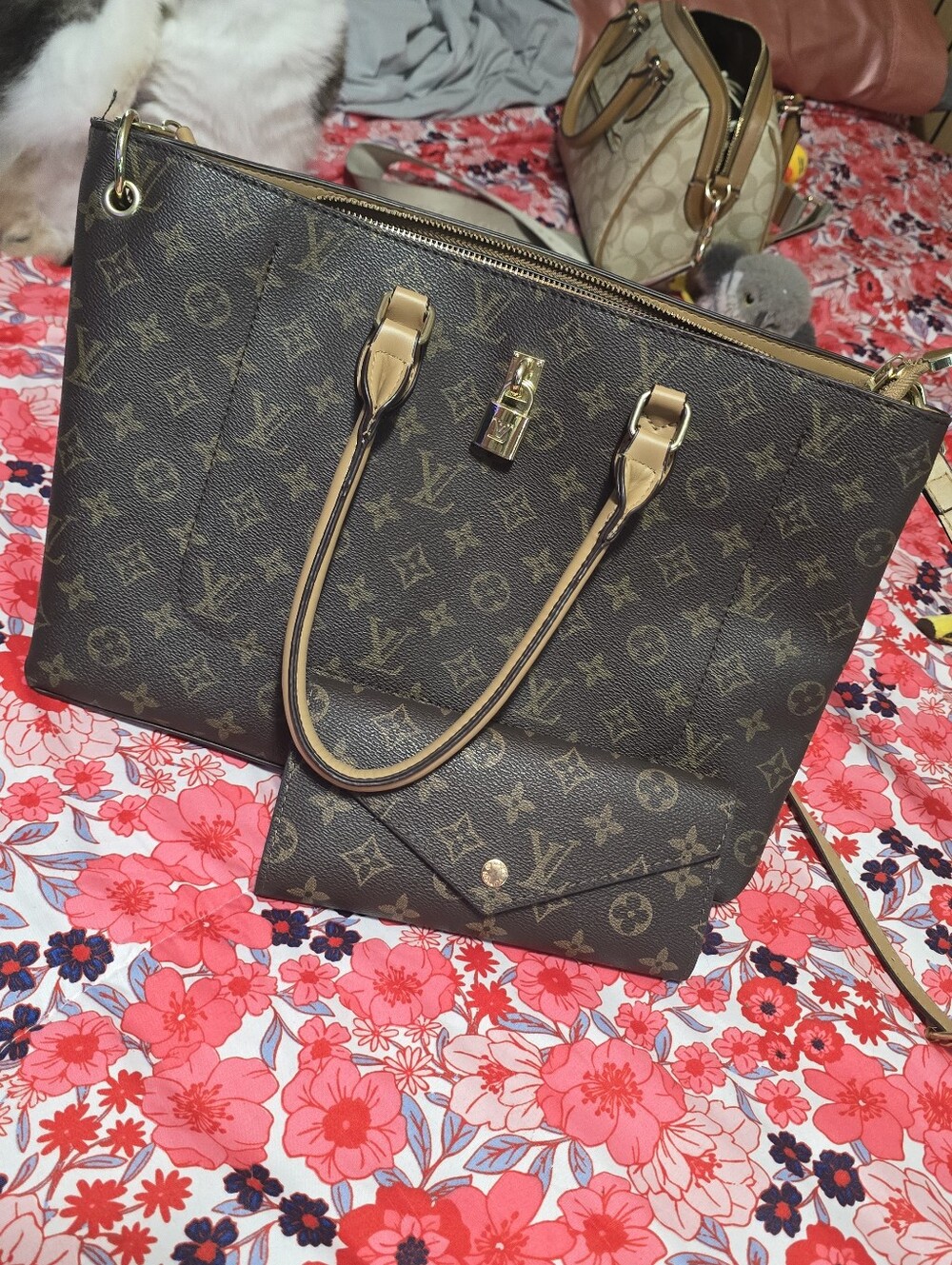 Inspired Canvas Tote With Wallet